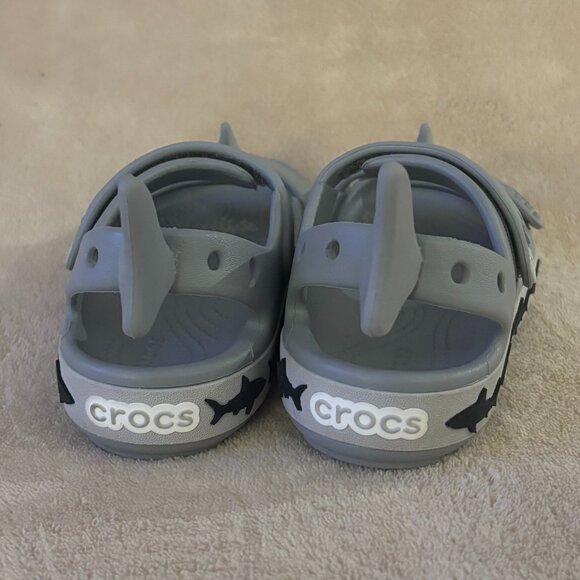 CROCS CROCBAND SHARK SANDALS Size 10 Toddler in color Light Grey - Picture 4 of 5